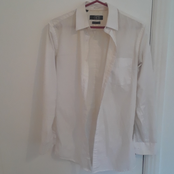 Button down shirts - Picture 4 of 4